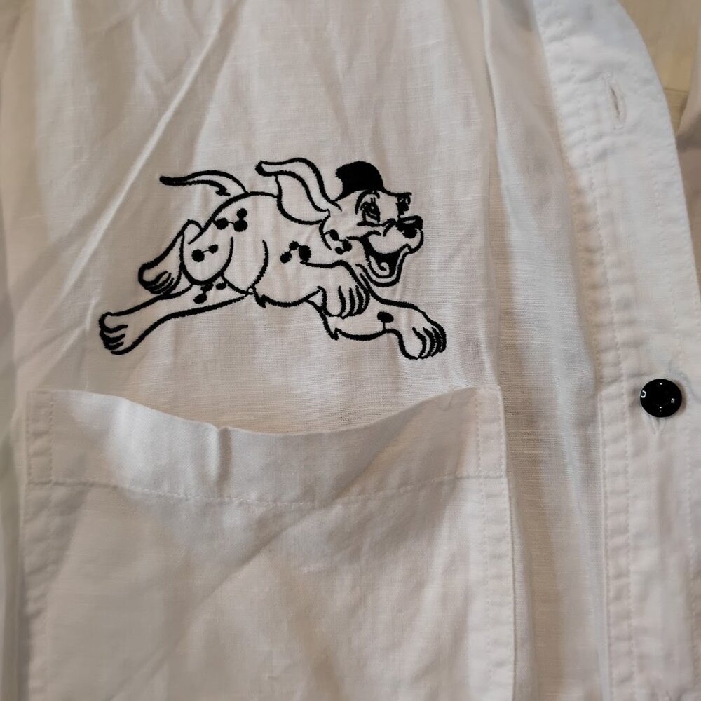 The Disney Store Women's White 101 Dalmatians Embroidered Button-Down Shirt Sz L - Picture 3 of 7